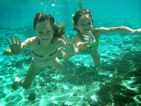 Dive into Adventure: Fun-Filled Swimming Lakes with Kid-Friendly Activities in Florida