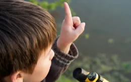 a person holding their hand up