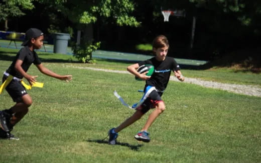 kids playing with frisbees