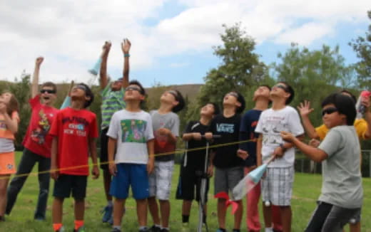 a group of people running
