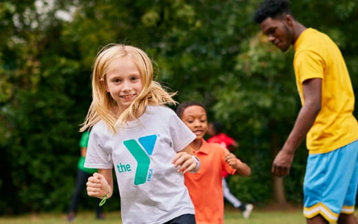 a group of people running