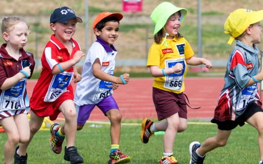 a group of kids running