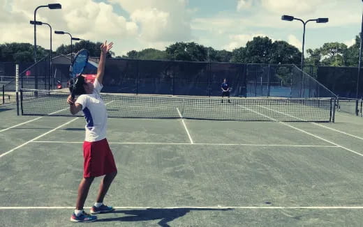 a woman playing tennis