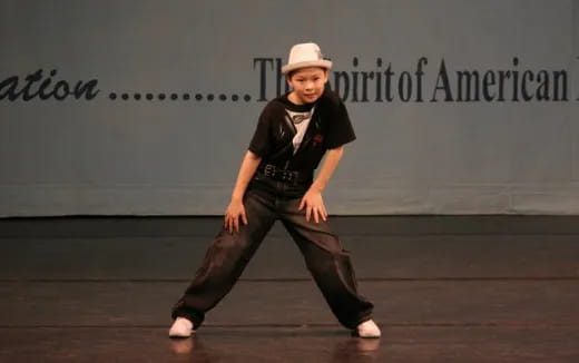 a man in a cowboy hat