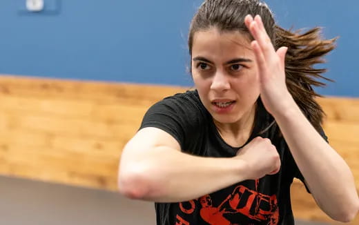 a person with the hand on the head