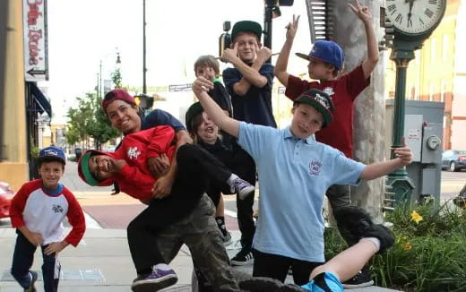 a group of people running