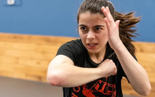 a person with the hand on the head