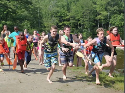 a group of people running