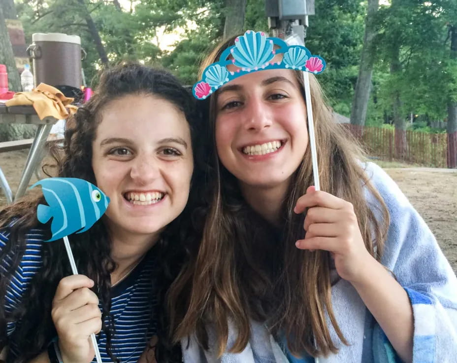 two girls taking a selfie