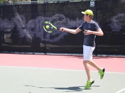 a woman playing tennis