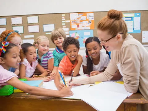 a teacher teaching her students