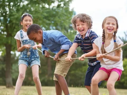 a group of kids running