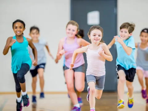 a group of kids running