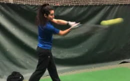 a person throwing a frisbee